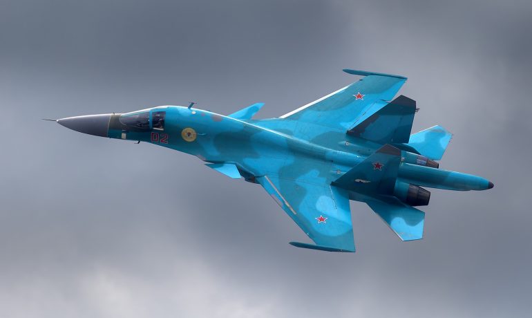Ruský stíhací bombardér Suchoj Su-34 (Oleg V. Belyakov - AirTeamImages / Wikimedia Commons / CC BY-SA 3.0)