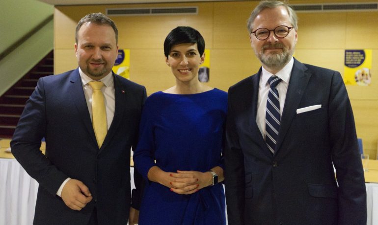 Marian Jurečka (KDU-ČSL), Markéta Pekarová Adamová (TOP 09), Petr Fiala (ODS) (KDU-ČSL / se souhlasem)