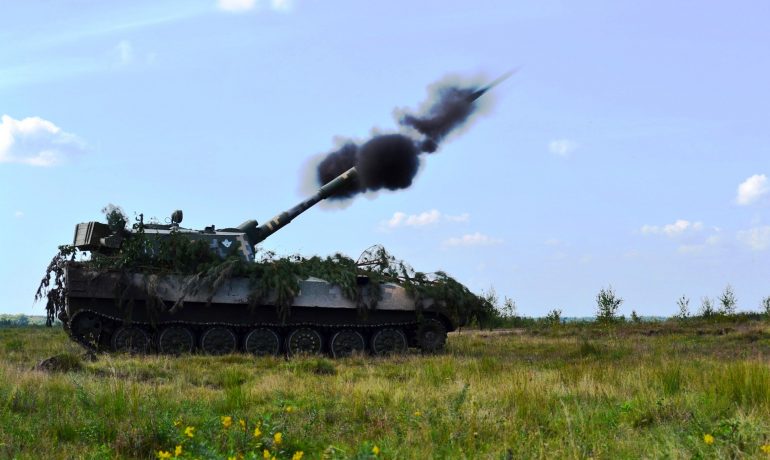 Při útoku byly použity samohybné houfnice 2S1 Gvozidka (Ministry of Defense of Ukraine / Wikimedia Commons / CC BY-SA 2.0)