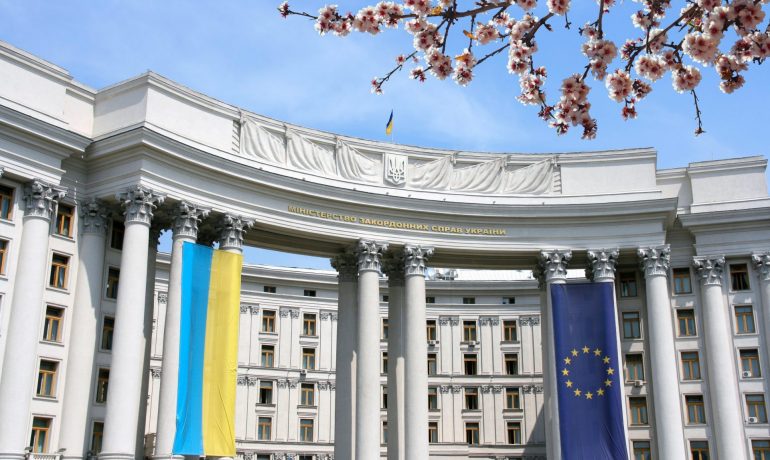 Ministerstvo zahraničních věcí v ukrajinském Kyjevě (jaro 2022) (AdobeStock)