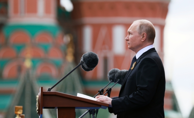 Ruský prezident Vladimir Putin (ČTK/AP/Mikhail Metzel)