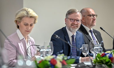 Předsedkyně Evropské komise Ursula von der Leyenová a premiér Petr Fiala (ODS)  (Úřad vlády ČR)