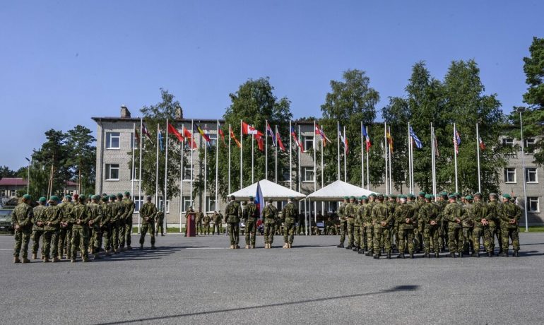 Po šesti měsících v zahraniční operaci alianční předsunuté přítomnosti eFP v Lotyšsku se čeští vojáci opět vystřídali (9. úkolové uskupení AČR / se souhlasem)