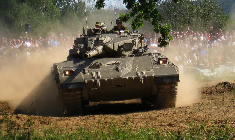 Ikonický izraelský tank Merkava Mk. I při jízdní ukázce v rámci Tankového dne v Lešanech (Pavel Šmejkal / FORUM 24)