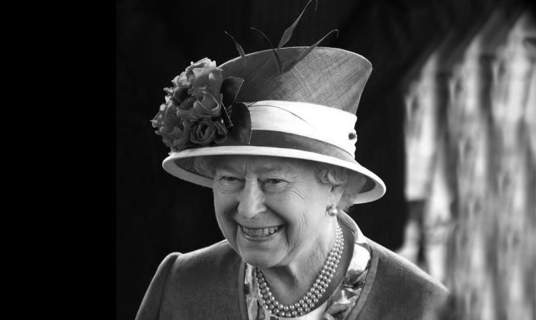 Královna Alžběta II. (Senedd Cymru / Wikimedia Commons / CC BY-SA 2.0)