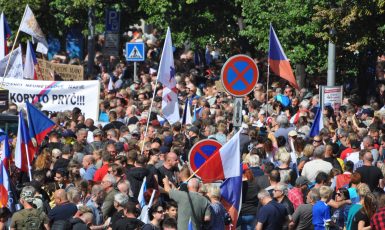 Protest s názvem Česká republika na 1. místě na Václavském náměstí.  (Pavel Šmejkal)