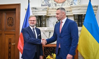 Český premiér Petr Fiala přijal starostu Kyjeva Vitalije Klčka (Úřad vlády ČR)