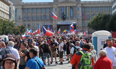 Protest s názvem Česká republika na 1. místě na Václavském náměstí (Pavel Šmejkal / FORUM 24)