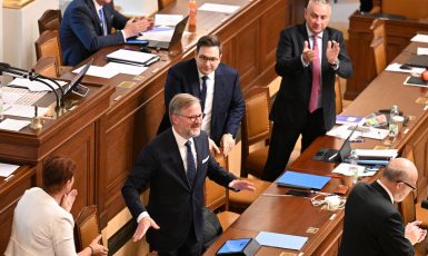 Premiér Petr Fiala (ODS) na schůzi poslanecké sněmovny (Profimedia)