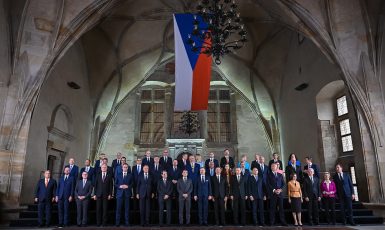 Historicky první summit Evropského politického společenství se uskutečnil na Pražském hradě (Úřad vlády / se souhlasem)