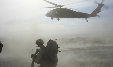 Aeromobilní operace českých vojáků v Afghánistánu (2009) (Fotosbírka Roman Rostás (publikováno se svolením))