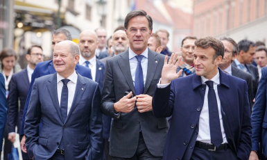 Německý kancléř Olaf Scholz, nizozemský premiér Mark Rutte a francouzský prezident Emmanuel Macron (ČTK)