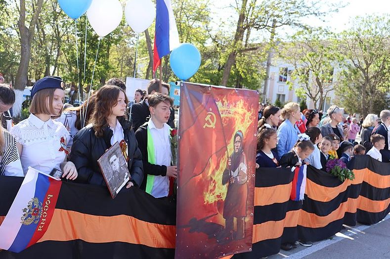 Ochutnávka z ruské propagandy: Ukrajinci nevědí, že jsou Rusové, a svedeni Západem chtějí zabíjet své bratry