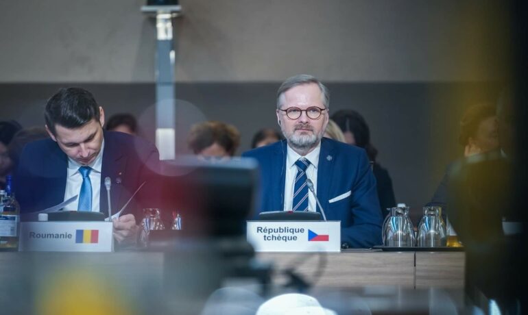 Premiér Petr Fiala (ODS) na konferenci k odolnosti Ukrajiny v Paříži (Úřad vlády / se souhlasem)