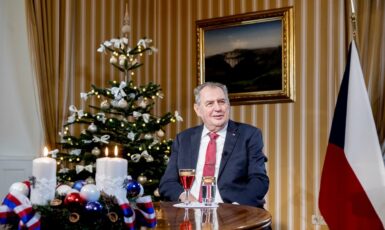 Prezident Miloš Zeman během svého posledního vánočního poselství. (Kancelář prezidenta republiky / se souhlasem)