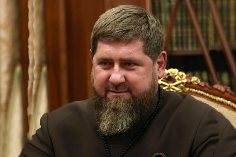 Ramzan Kadyrov umírá. Putin hledá novou loutku, píší nezávislá média