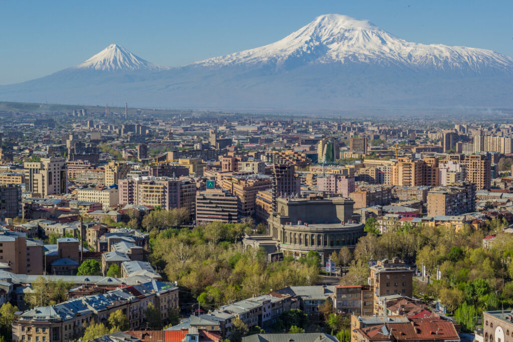 Arménie, osudová závislost. Rusko bylo vždy jejím hlavním spojencem, výhodné je to pro něj