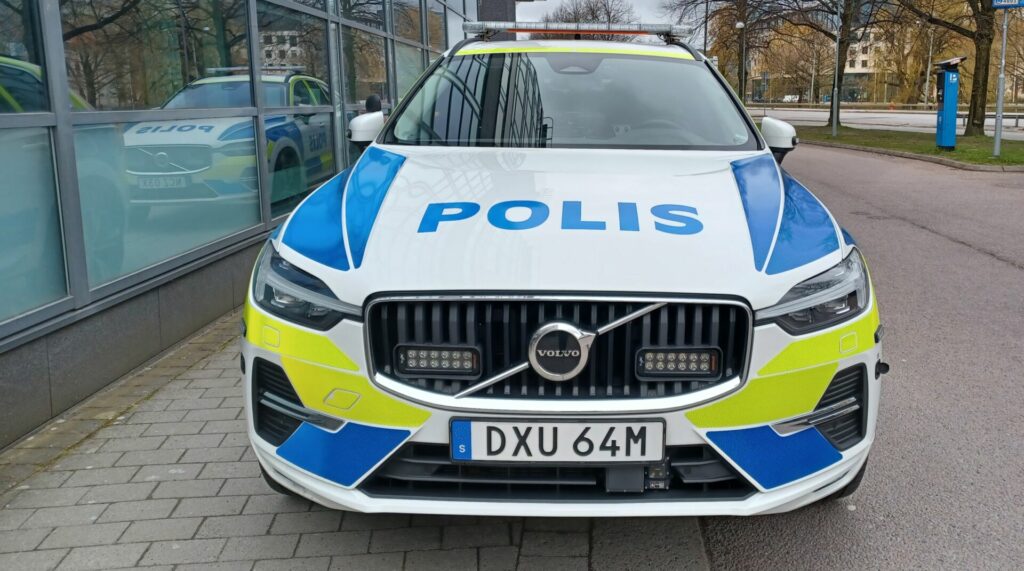 „Byli jsme nebezpečně naivní.“ Sex policistek s členy gangů otevřel Švédům oči