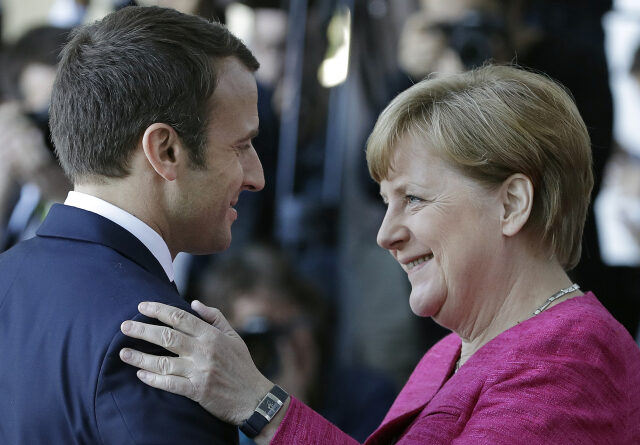 Francouzský prezident Emmanuel Macron a německá kancléřka Angela Merkel