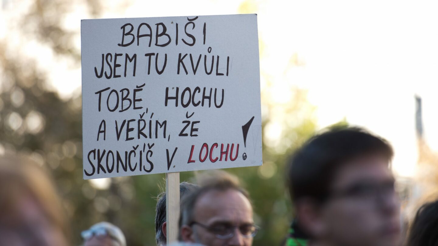 Demonstrace proti Babišovi na Václavském náměstí