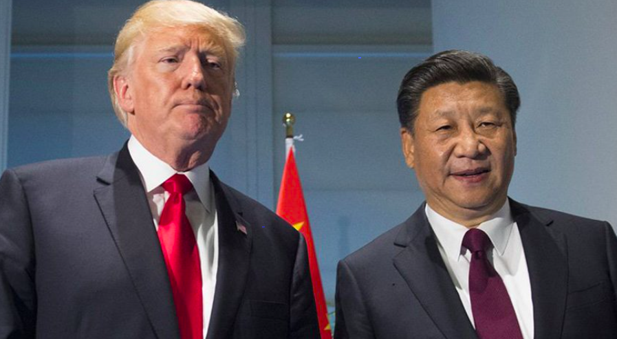 Americký prezident Donald Trump se svým čínským protějškem Si Ťin-pchingem