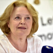 Slovenská herečka, politička a diplomatka Magda Vášáryová