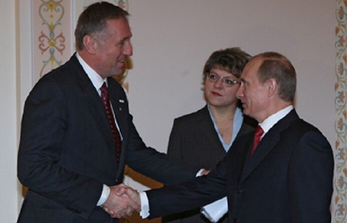 Mirek Topolánek (vlevo) a Vladimir Putin