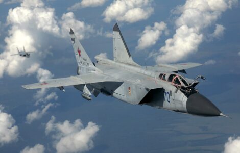 O dva stroje MiG-31 přišlo okupanti na letišti Belbek na Krymu.