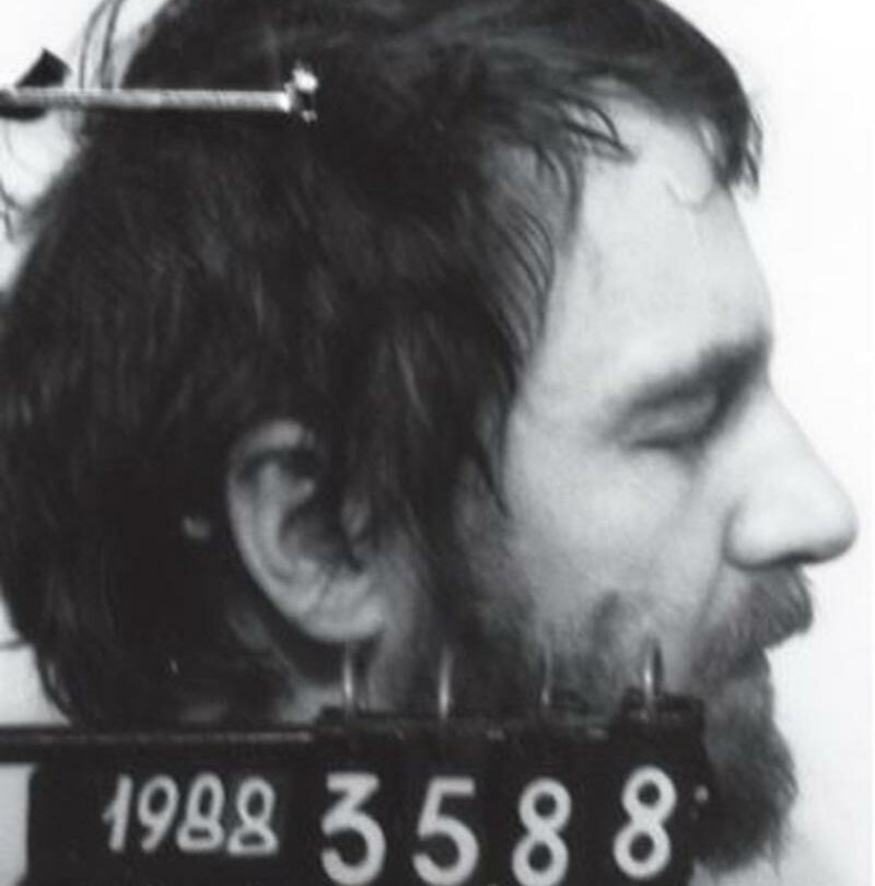 Vězeňská fotografie Pavla Wonky z roku 1988