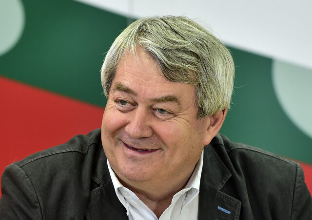 Bývalý předseda KSČM Vojtěch Filip 