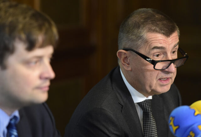 Premiér Andrej Babiš a odcházející ředitel Finanční správy Martin Janeček 