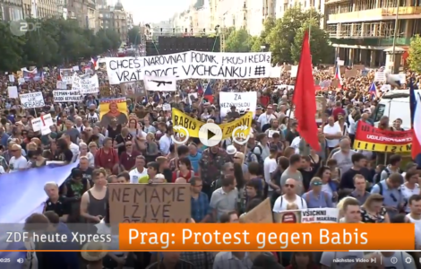 Demonstrci pokryla i největší německá televize ZDF