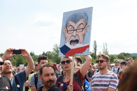 Demonstrace 23. 6. 2019 - Letná