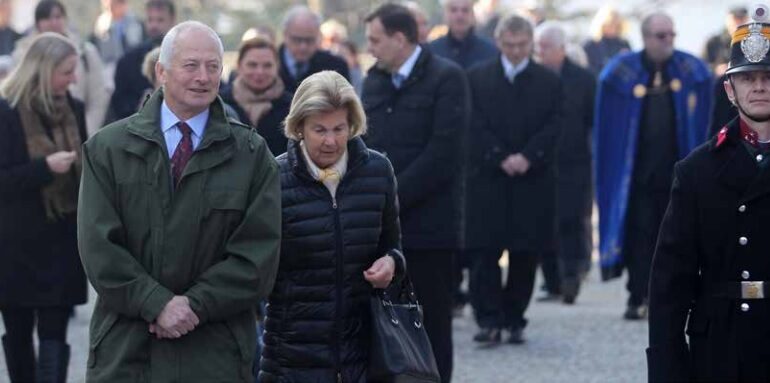 Kníže Hans Adam II. z Lichtenštejna a jeho žena Marie Aglaé, která se narodila v Praze jako hraběnka Kinská.