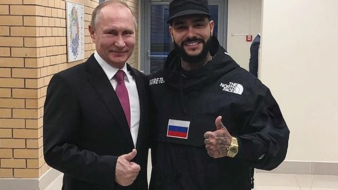 Rekordně neúspěšný moskevský rapper Timati s Vladimirem Putinem  