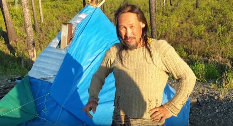 Sibiřský šaman Alexander Gabišev na cestě přes Rusko s sebou tahal jurtu