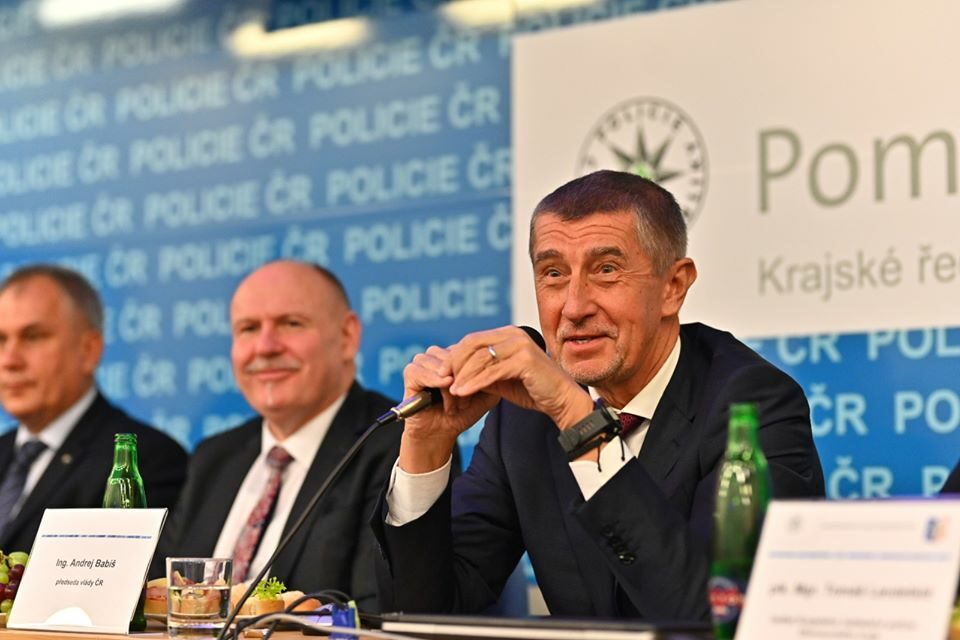 Trestně stíhaný Andrej Babiš na Krajském ředitelství policie Olomouckého kraje. Jako host