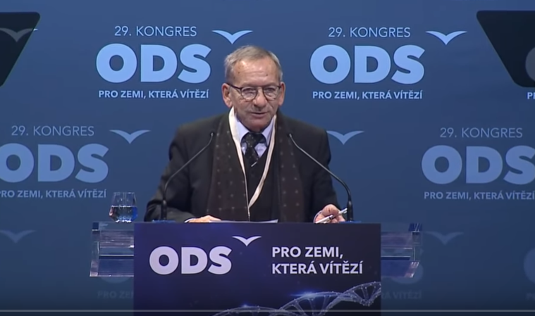 Jaroslav Kubera při sobotním vystoupení na kongresu ODS