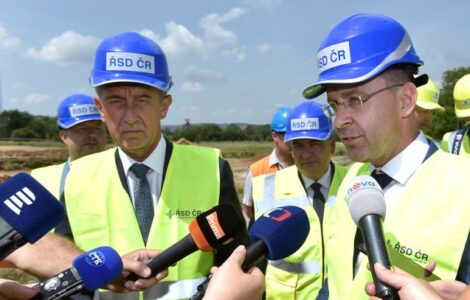 Premiér Andrej Babiš a bývalý ministr dopravy Vladimír Kremlík 