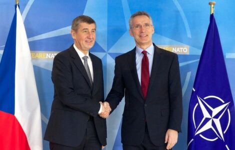 Premiér Andrej Babiš a generální tajemník NATO Jens Stoltenberg