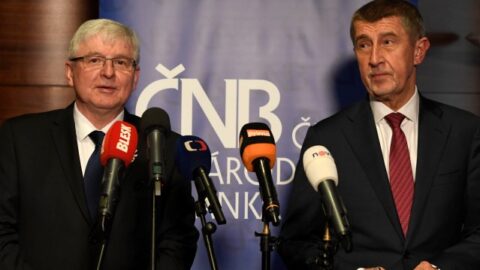 Guvernér České národní banky (ČNB) Jiří Rusnok a premiér Andrej Babiš