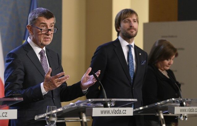 Premiér Andrej Babiš a ministr zdravotnictví Adam Vojtěch