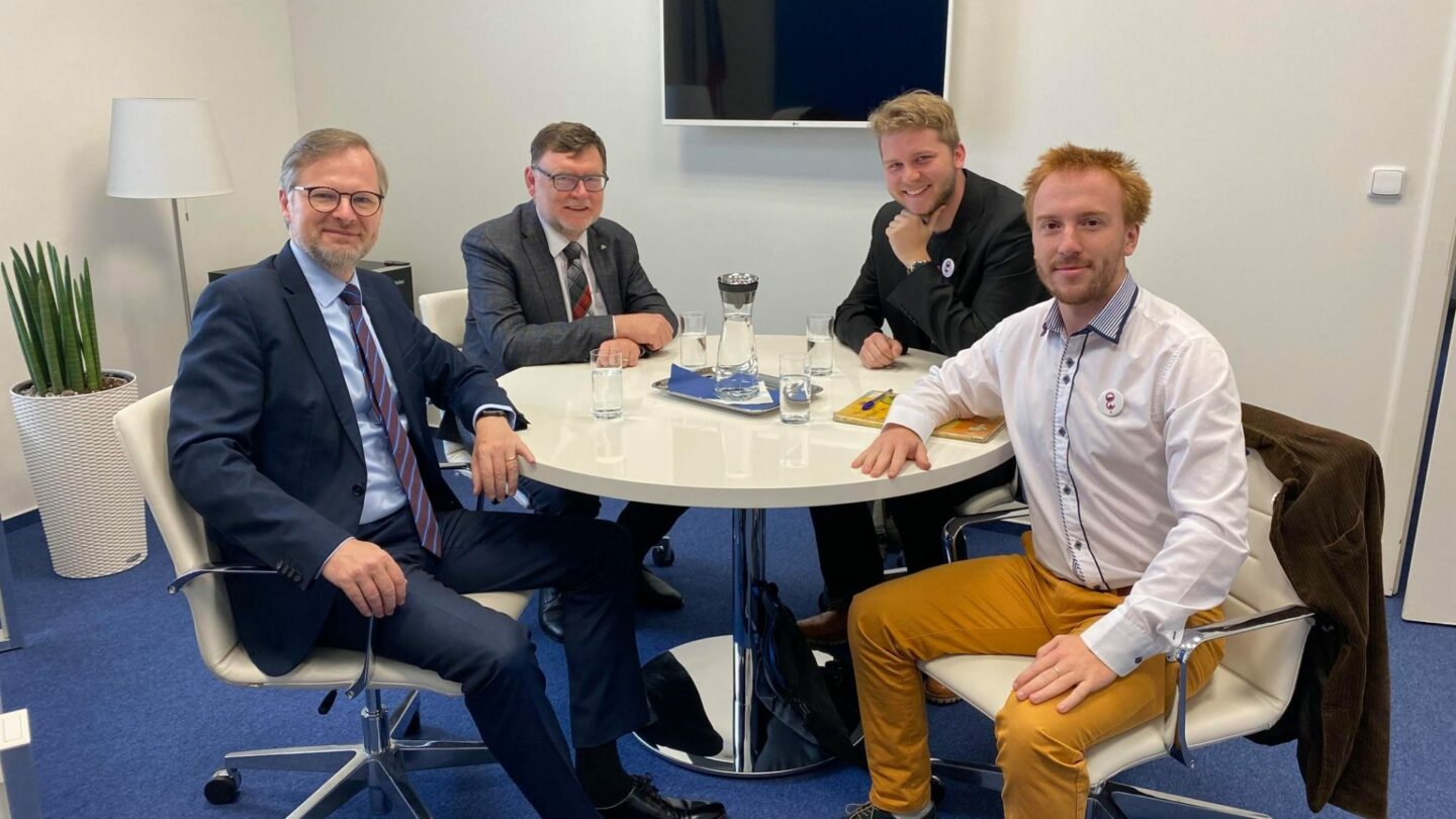 Schůzka zástupců Milionu chvilek s předsedou a místopředsedou ODS