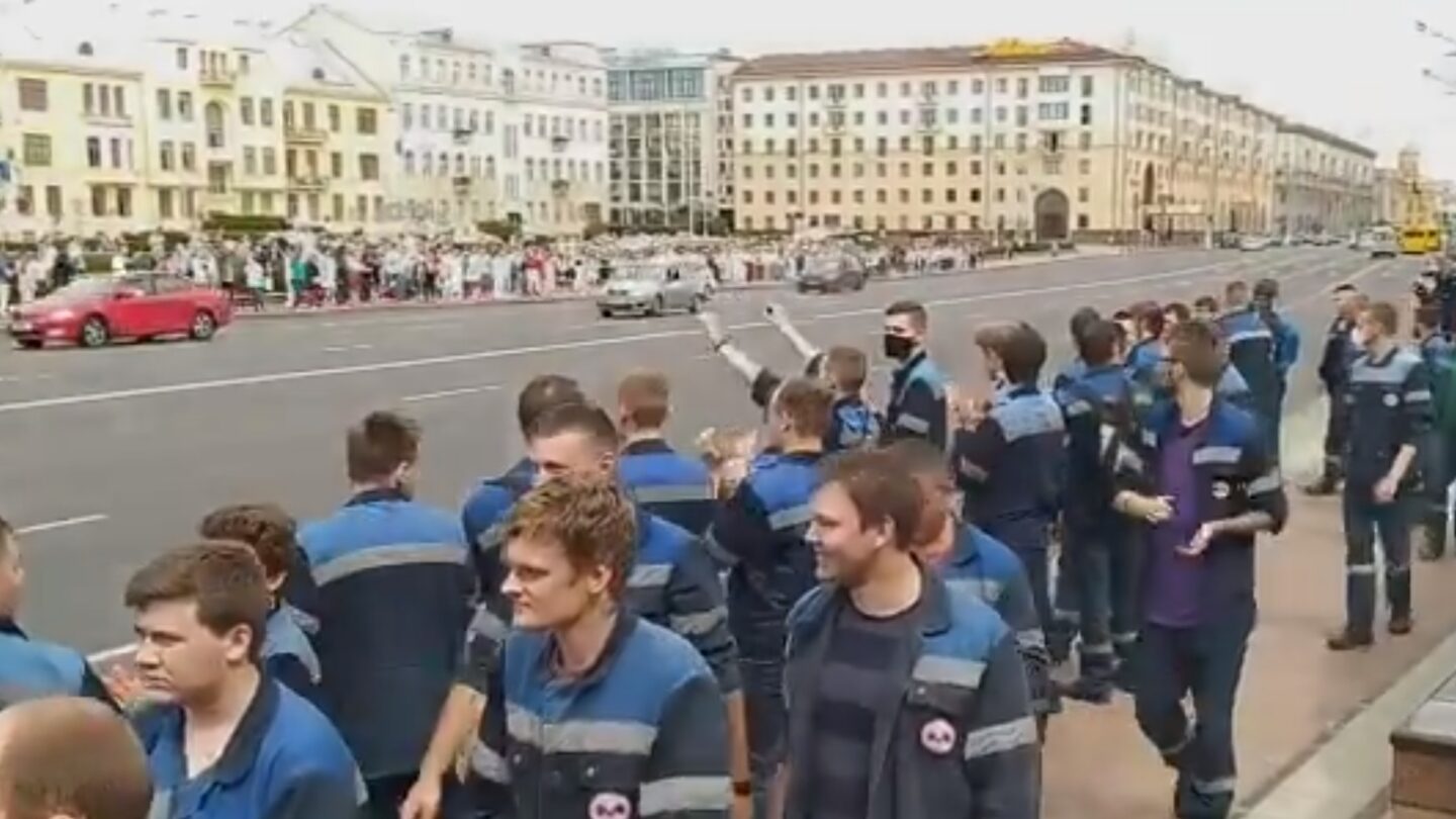 Stávkující zaměstnanci metra v Minsku