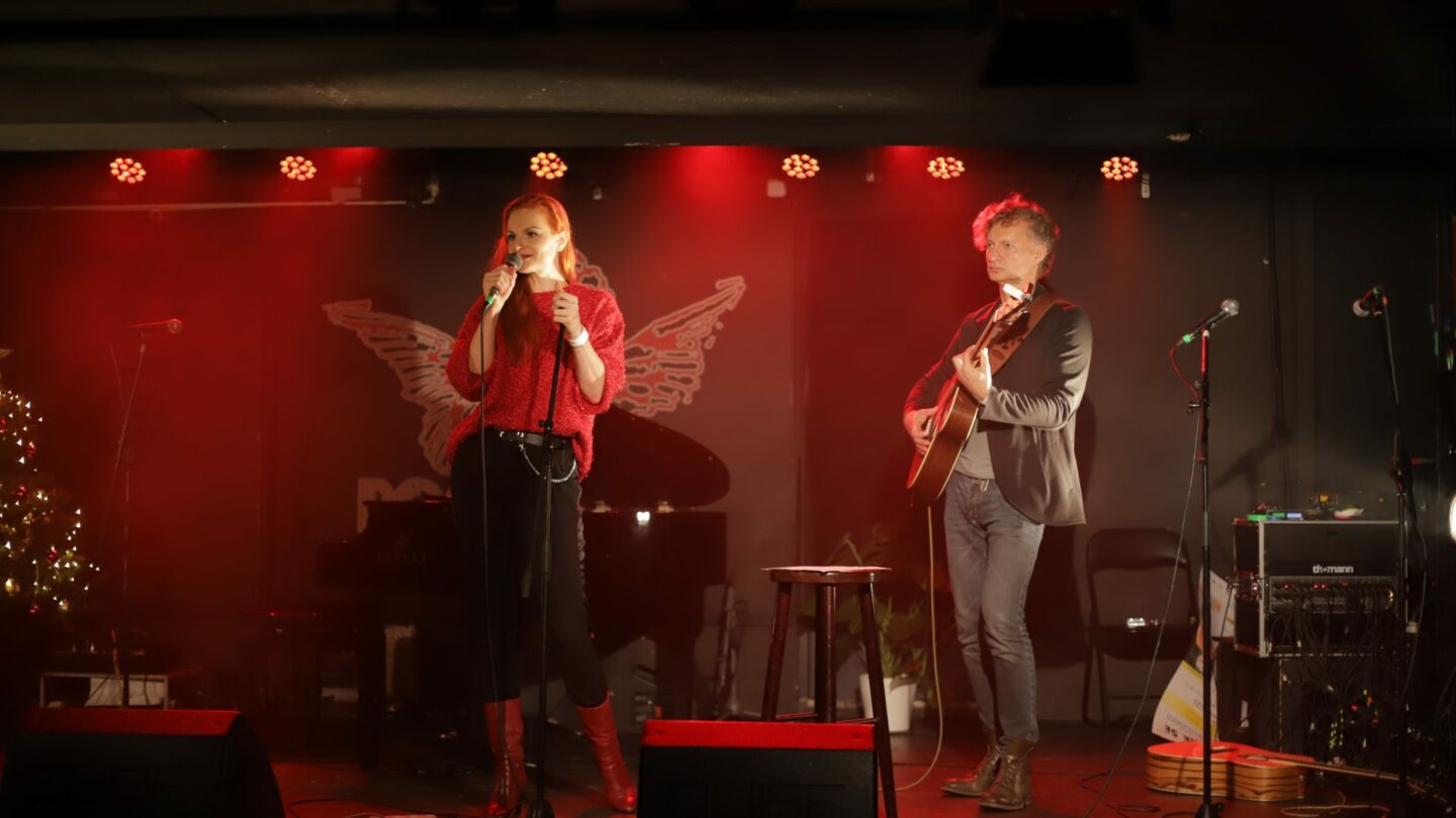 Mikulášská sbírka v Rock Café