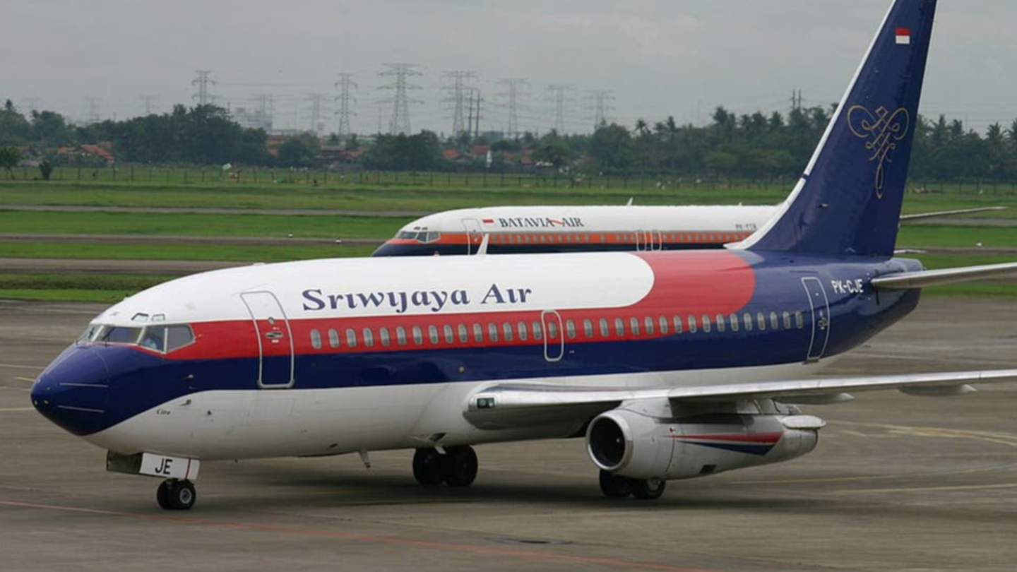 Letadlo Boeing 737-500 společnosti Sriwijaya Air (aeroprints.com)