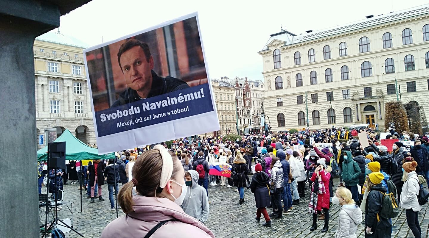 Protesty proti zadržení Alexeje Navalného v Praze. 