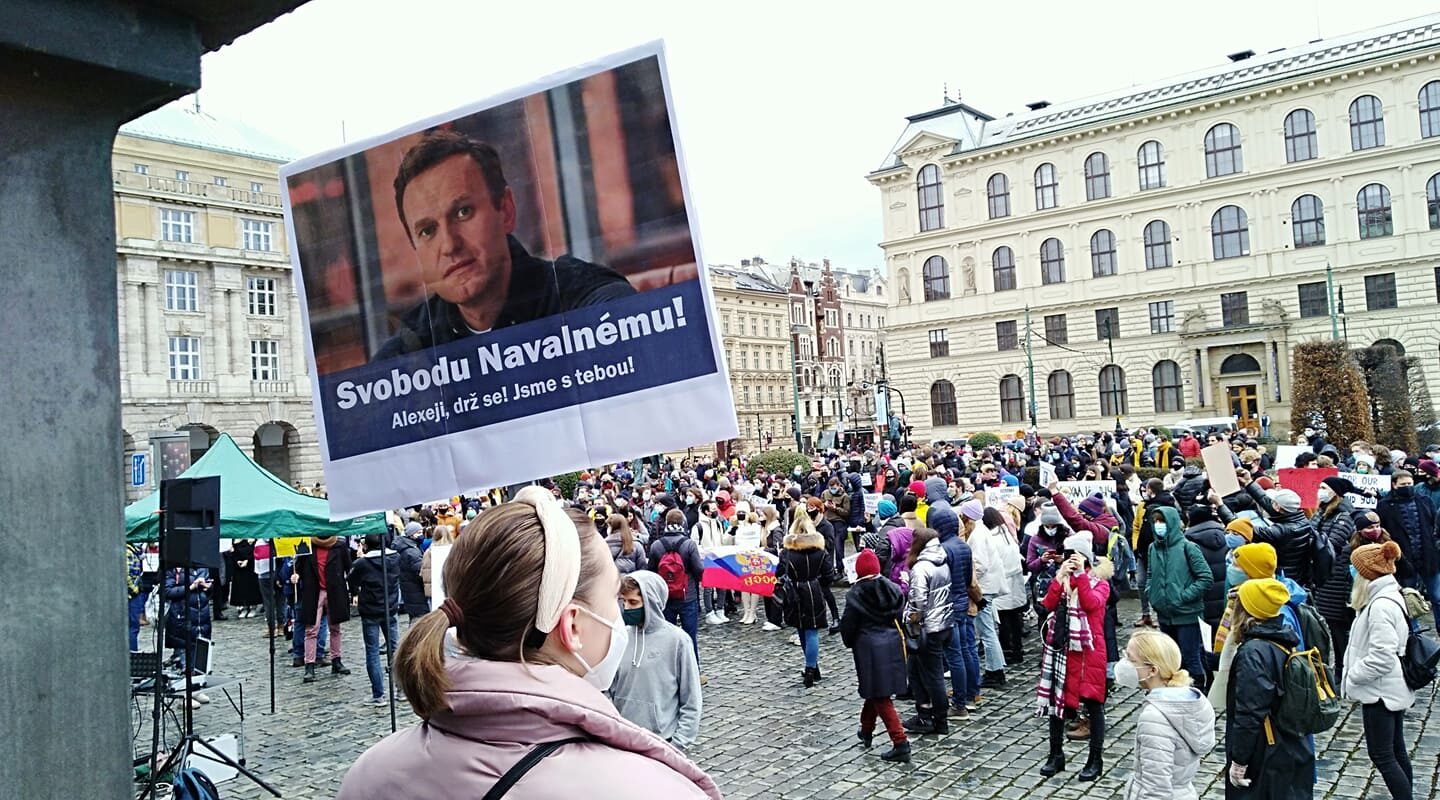 Protesty proti zadržení Alexeje Navalného v Praze.