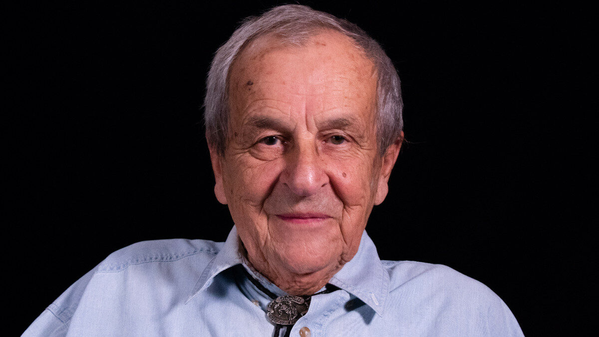 Karel Pfeiffer při natáčení pro Paměť národa v roce 2018