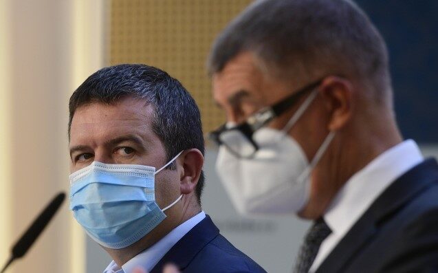 Ministr vnitra Jan Hamáček (ČSSD) a premiér Andrej Babiš (ANO)